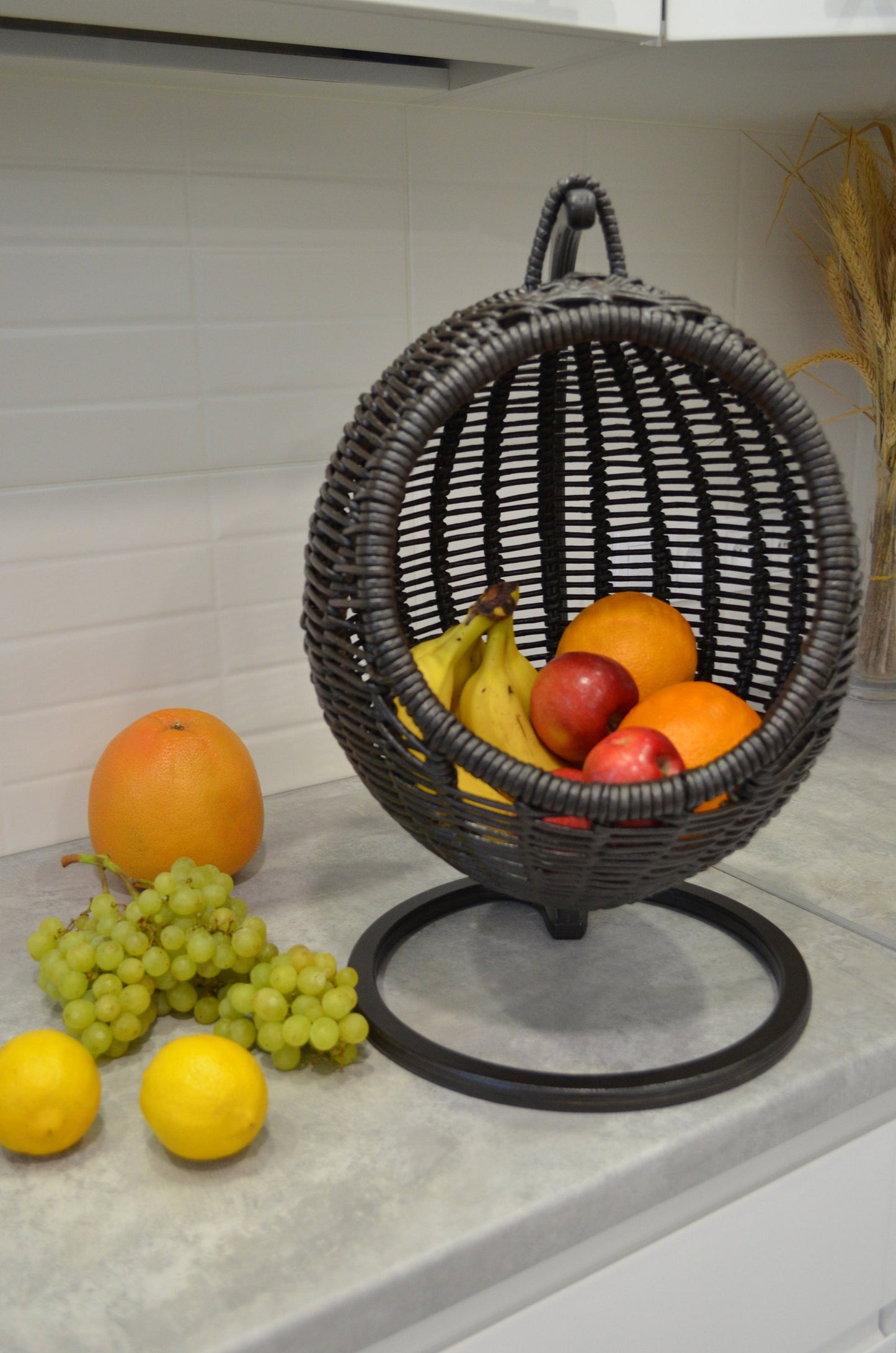 果物や野菜を収納するフルーツバスケット 枝編み細工 丸型 ダークチョコレート