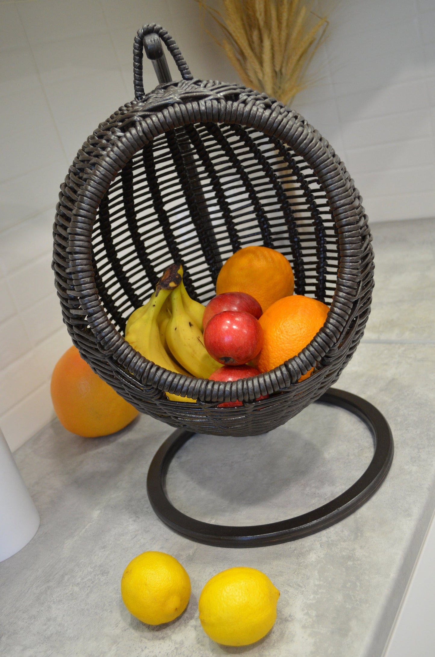 果物や野菜を収納するフルーツバスケット 枝編み細工 丸型 ダークチョコレート